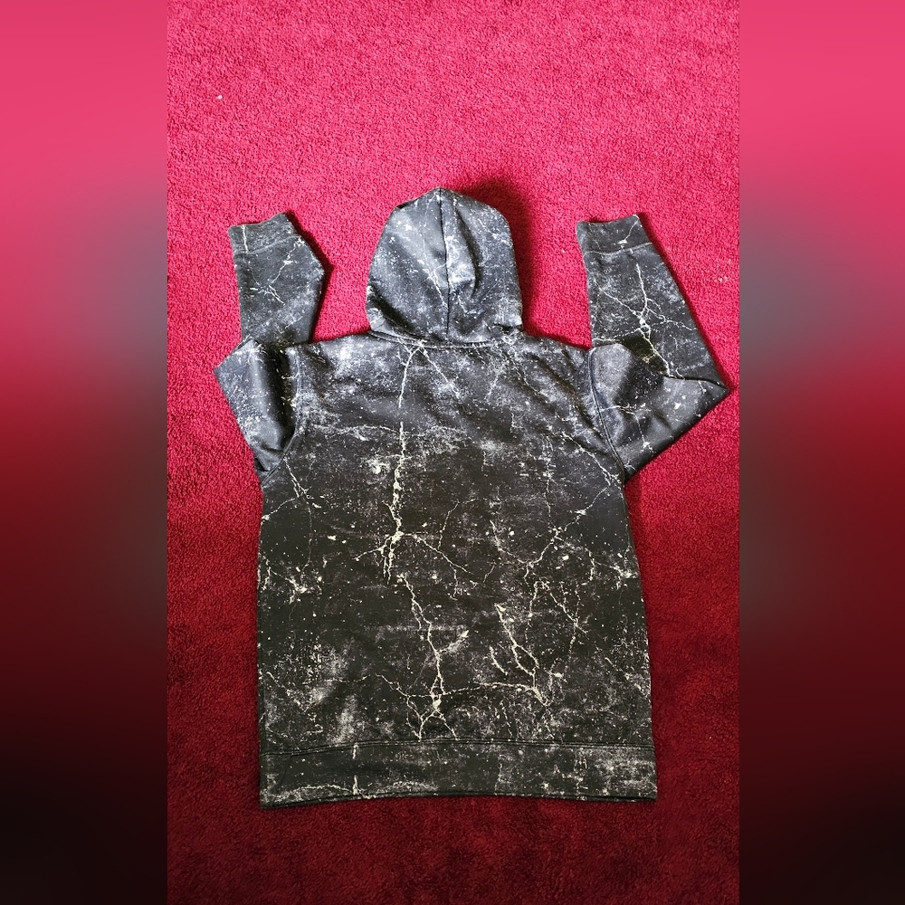 😱FNAF Hoodie! - Picture 3 of 6
